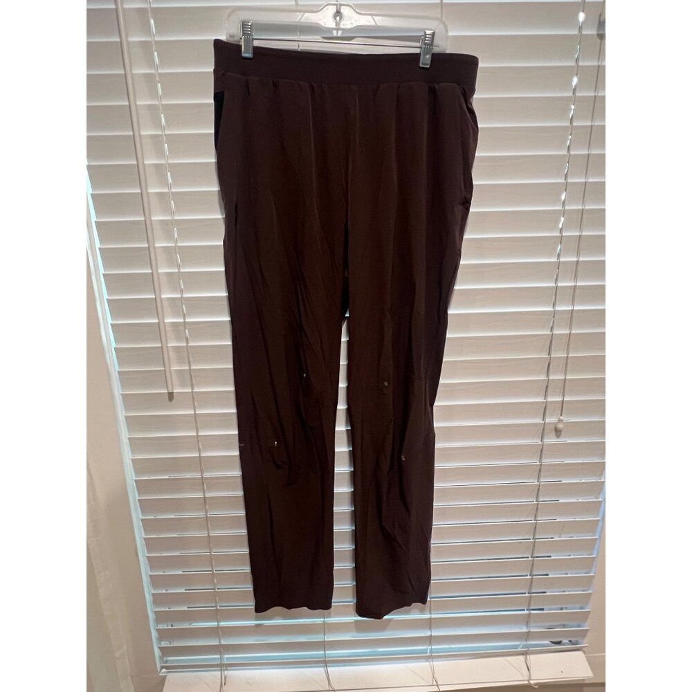 On Cloud Movement Running Sweatpants - Size Xl - image 1